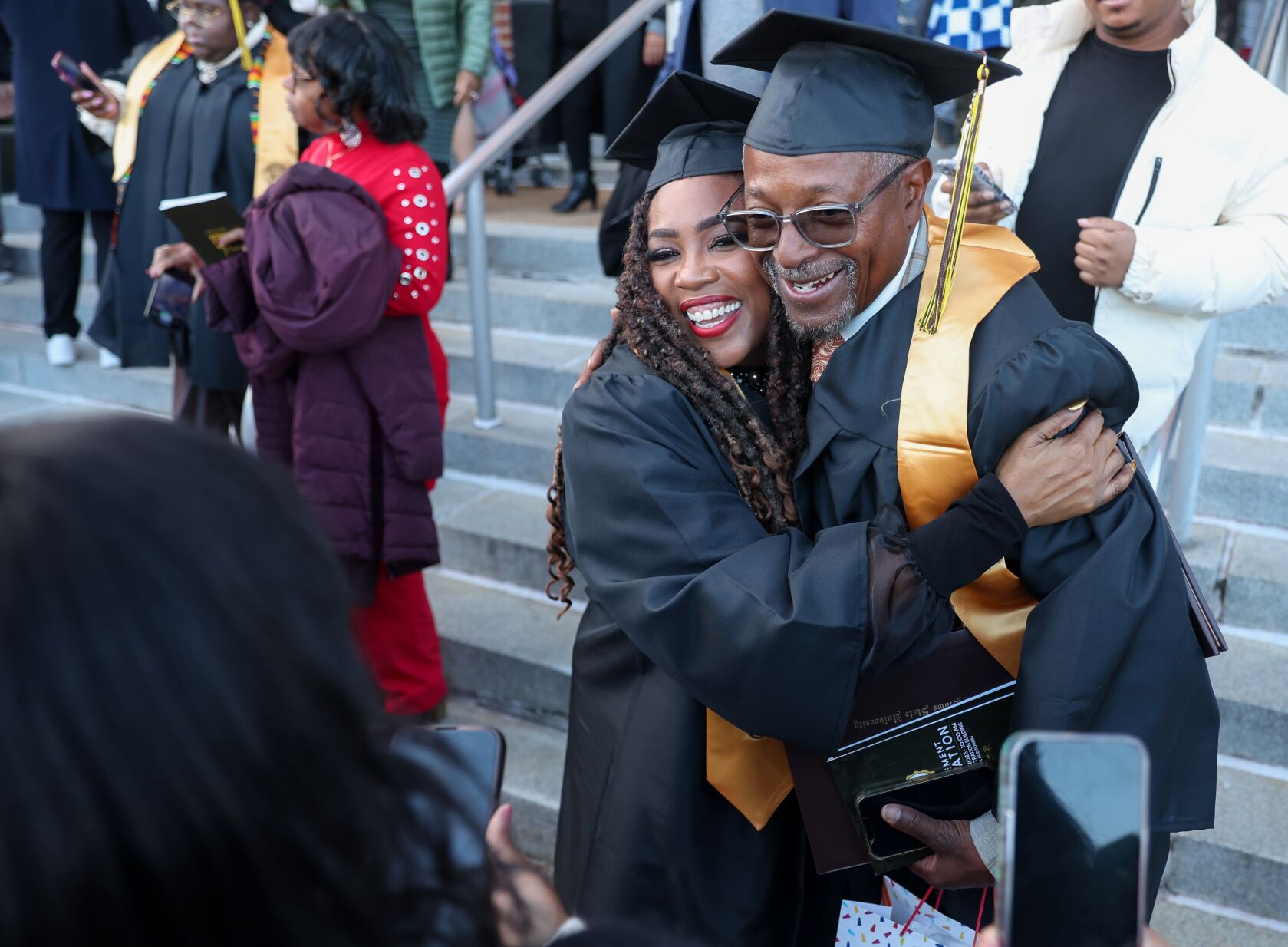 David Morris, 74, graduates from Harris-Stowe State University in ӣƵ